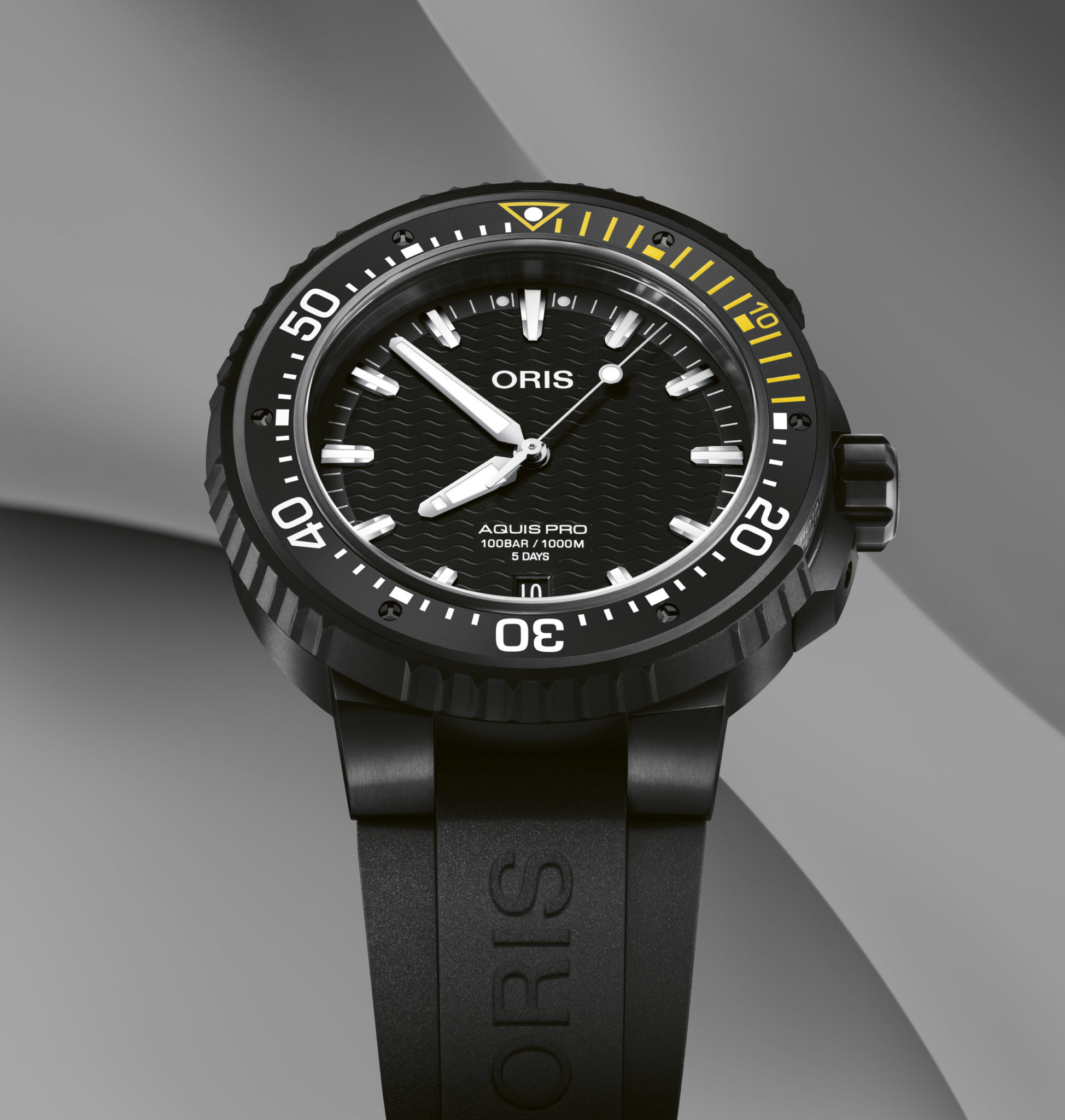 oris calibre 400 accuracy