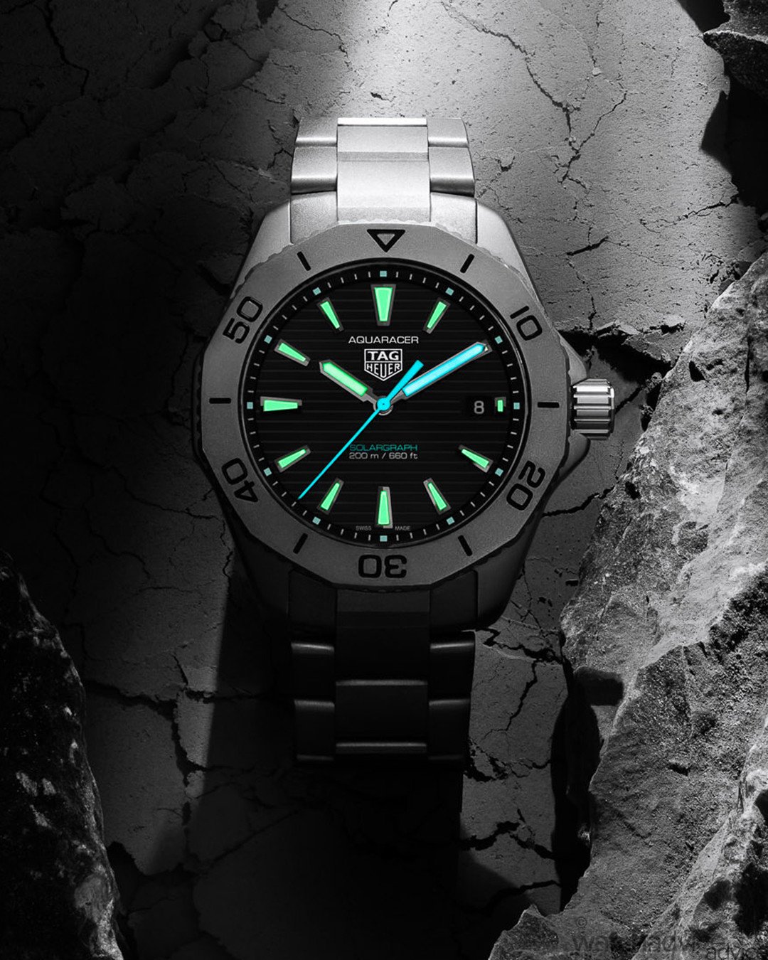 2023 TAG Heuer Aquaracer Professional 200 Solagraph in Titanium